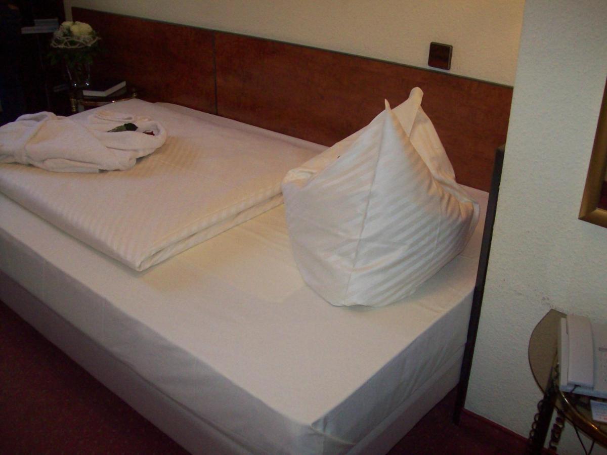 Boutiquehotel Goldhahn Bio Sport & Wellness Aalen Kamer foto