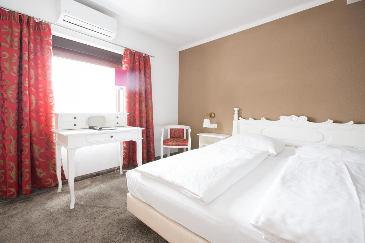 Boutiquehotel Goldhahn Bio Sport & Wellness Aalen Buitenkant foto