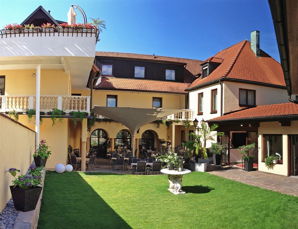 Boutiquehotel Goldhahn Bio Sport & Wellness Aalen Buitenkant foto